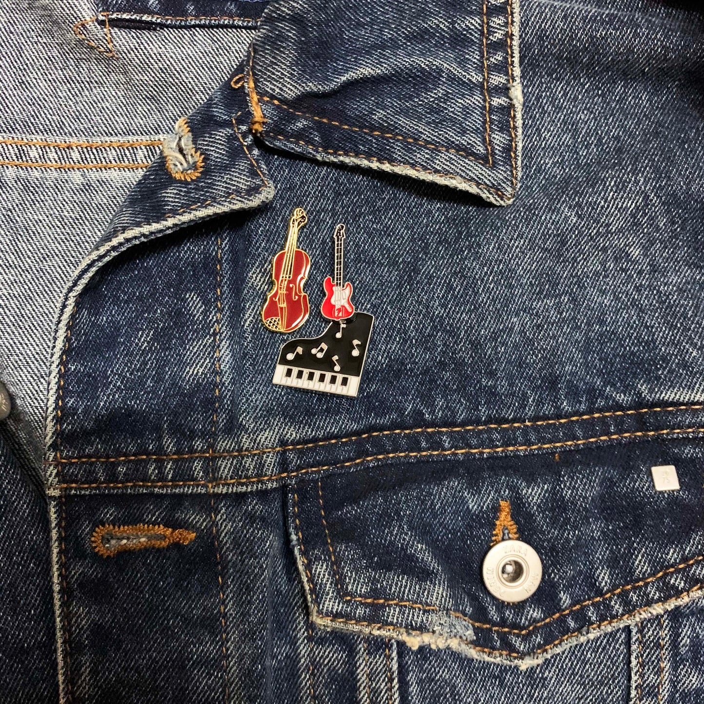 Musical Instruments Hard Enamel Lapel Pin Collecting Badges Fashion Jewelry Collar Cello Saxophone Synthesizer Guitar Brooch - give5me